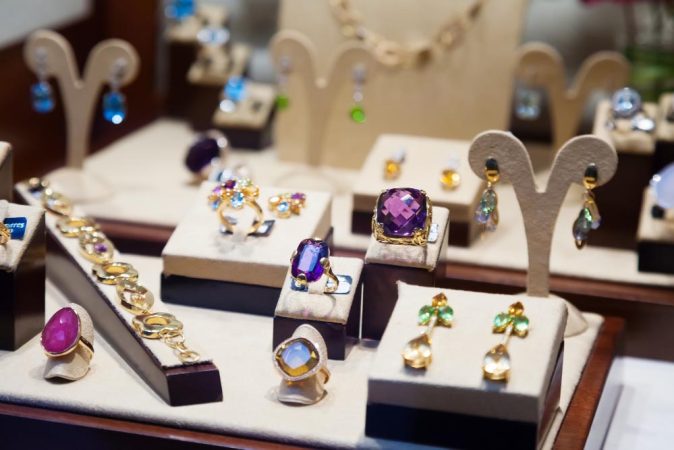 Compra de joyas en Lamas Bolaño